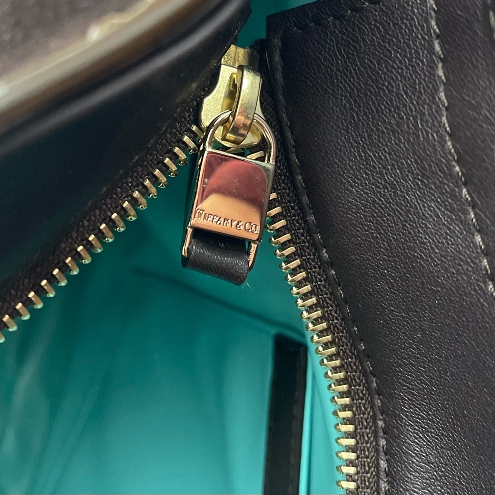 NEW Never Used - Tiffany & Co Italian Leather & Suede “Amelia” Espresso Zip Tote - Picture 10 of 11